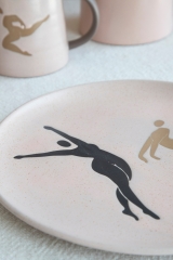 Stylish Feminine Tableware Collection