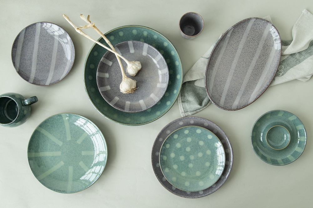 Ceramic vs Porcelain Plates