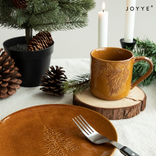 The Christmas Caramel Debossed Mugs