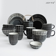 Classic Black and White Stripes Tableware