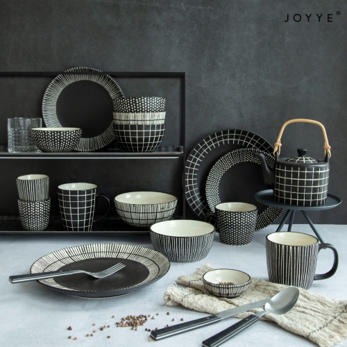 Classic Black and White Stripes Tableware
