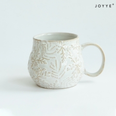 Embossed Christmas Tableware Collection