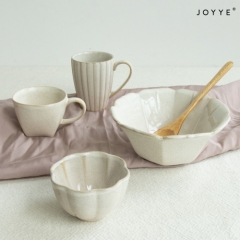 The Floral Dinnerware Collection by Joyye