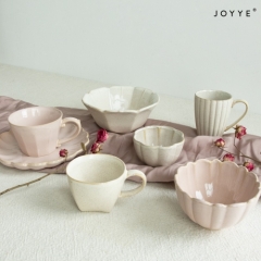 The Floral Dinnerware Collection by Joyye
