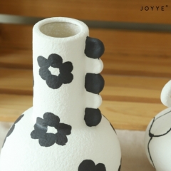 The Minimalist White Matte Ceramic Vase Collection by Joyye