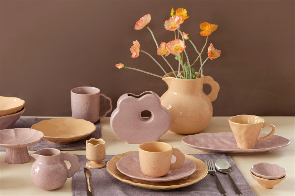 Eco-Friendly Ceramic Tableware and Vases: A Guide to Sustainable Tableware