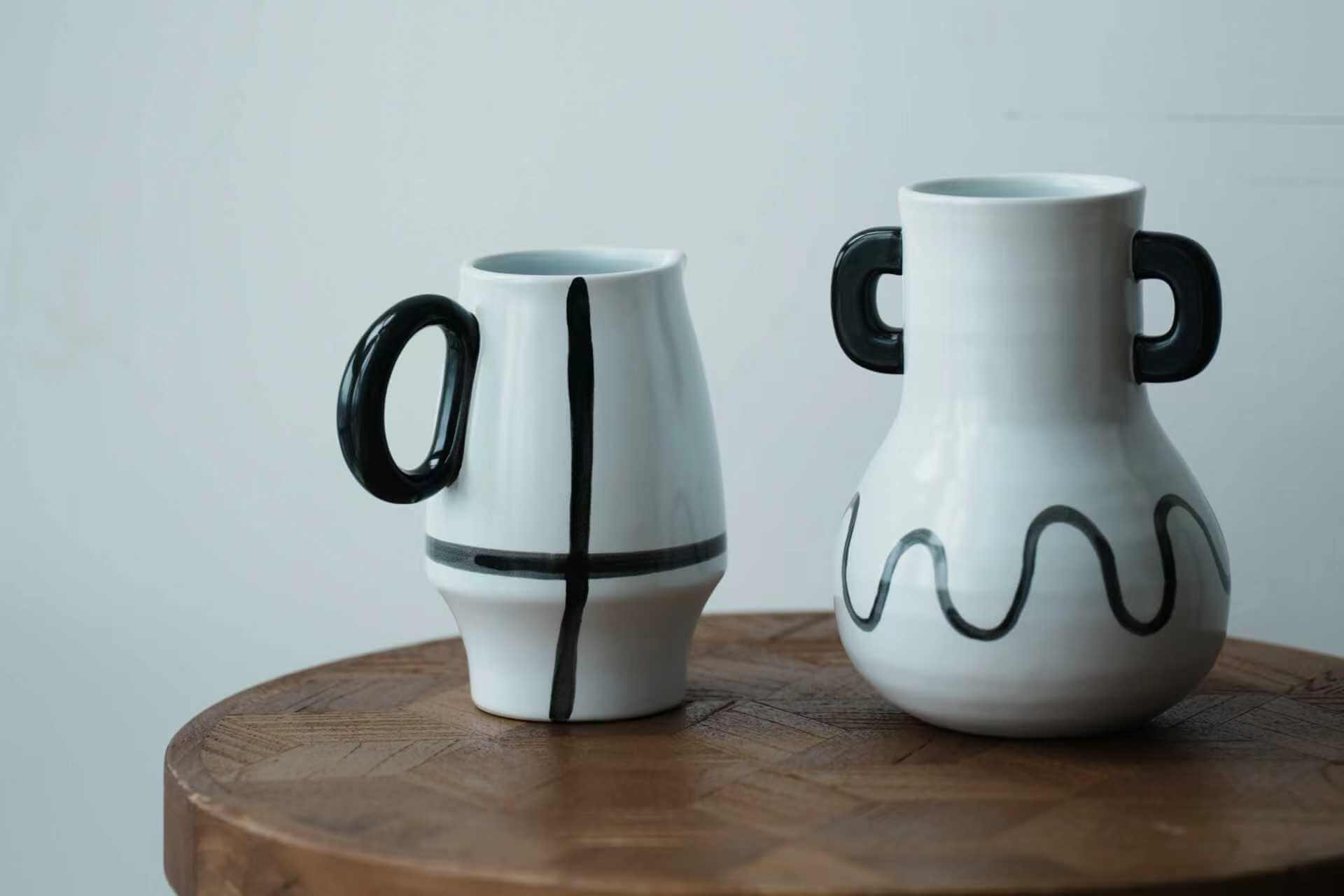 How to Tell if a Vase Is Ceramic or Porcelain?