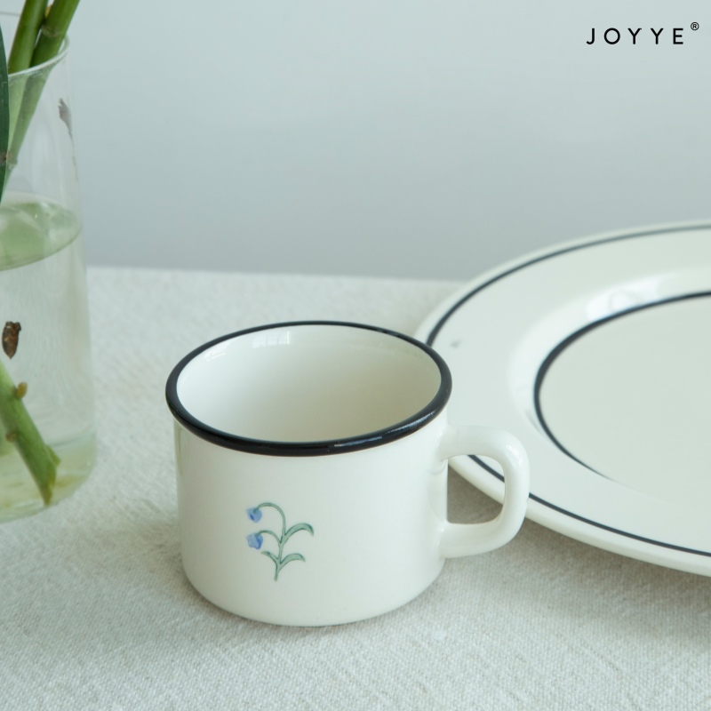 White Glaze Elegant Floral Mug