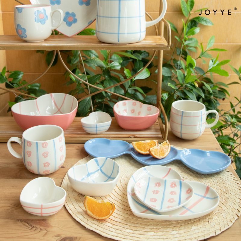 Handpainted Flowers Heart-shaped Tableware