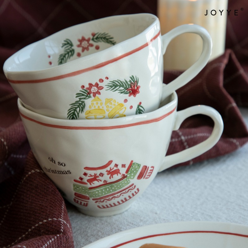 Simple Handmade Christmas Tableware