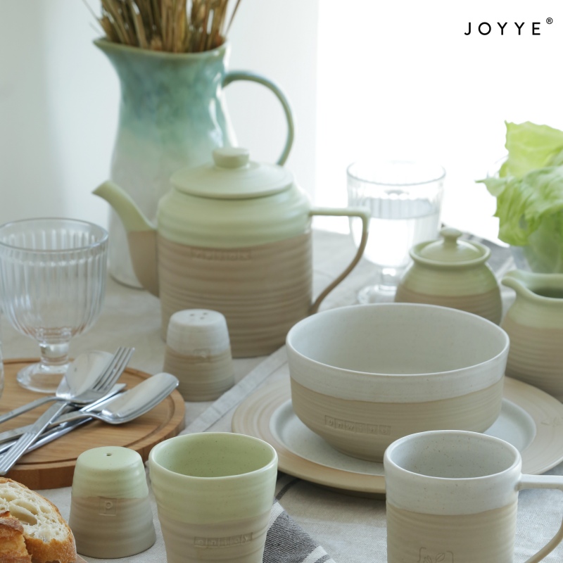 Soft-Tones Exposed Clay Tableware