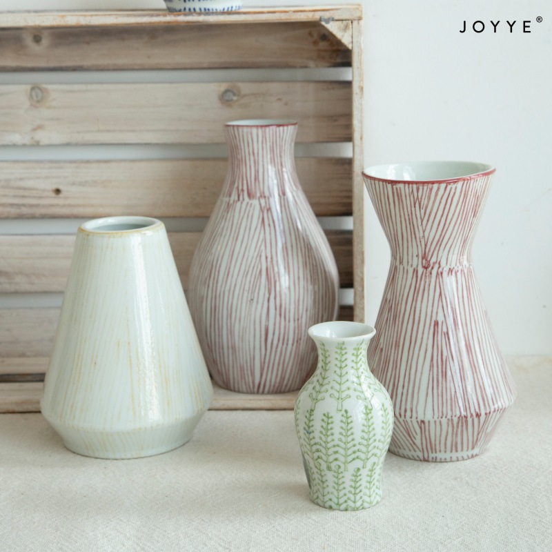Natural Light Tone Stripes Vase