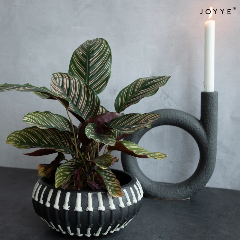 OEM Black Speckled Stoneware Candleholder – Modern Minimalist Design