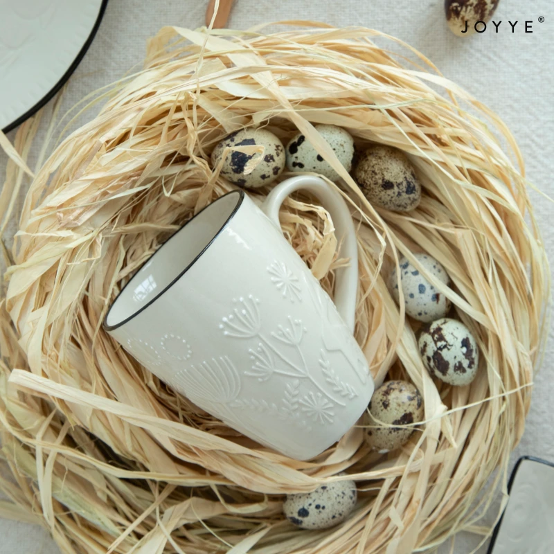 OEM Geometric Shaped White Embossed Design Tableware Collection