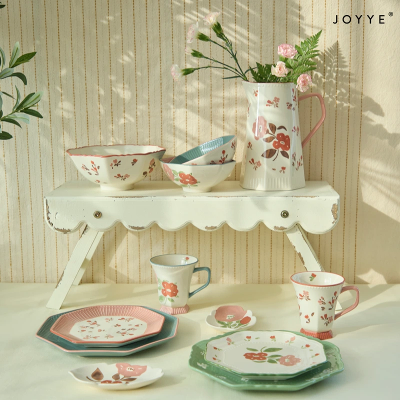 Hand-Painted Hexagon Ceramic Plates Supplier