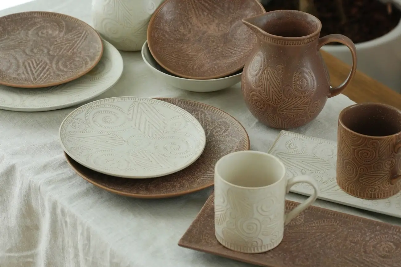 Giving Ceramic Tableware as Gifts in Brazil: Traditions and Tips